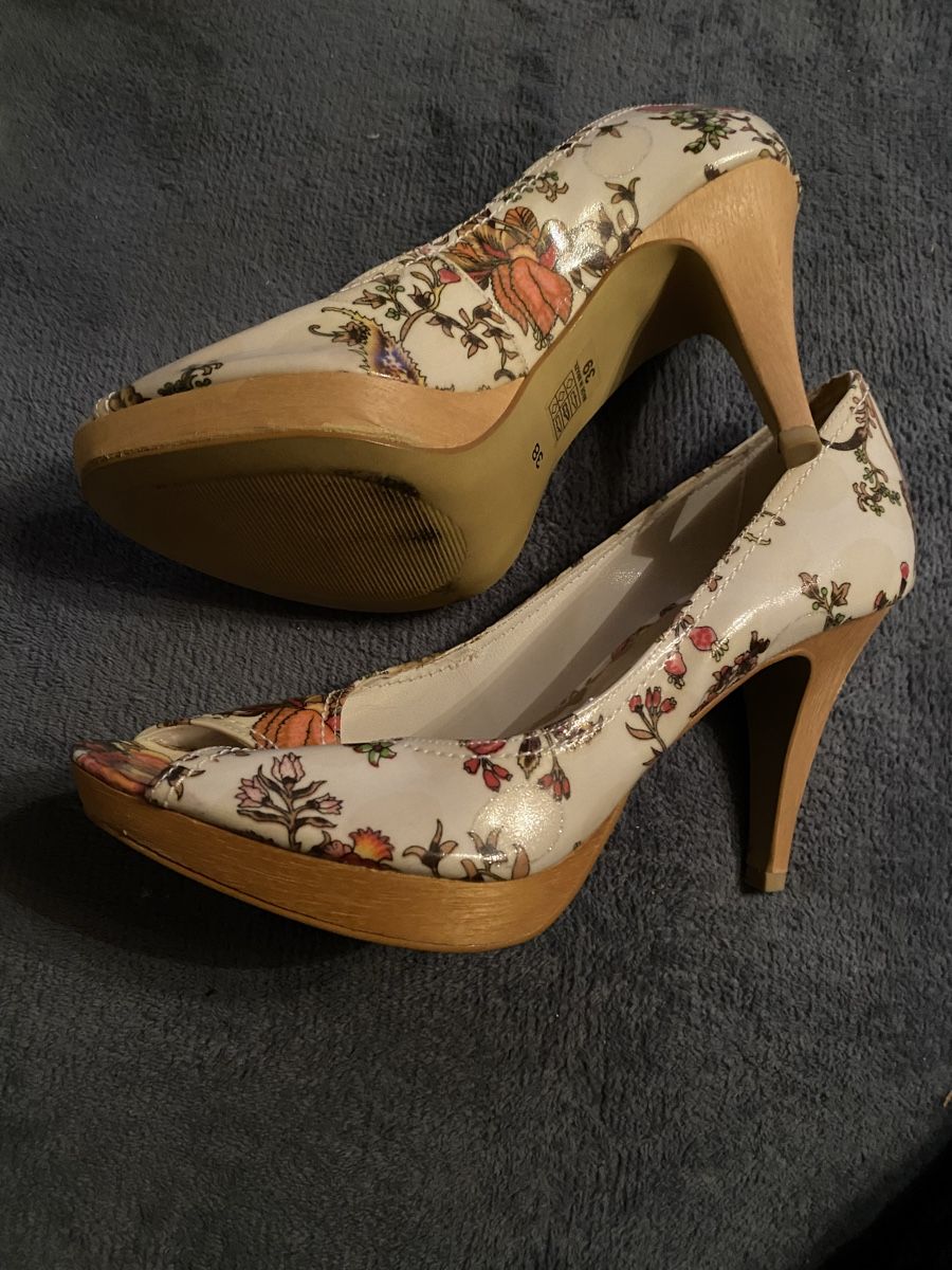 Damenschuhe: Highheels – Gebraucht aus Gretzenbach von Cantate 1