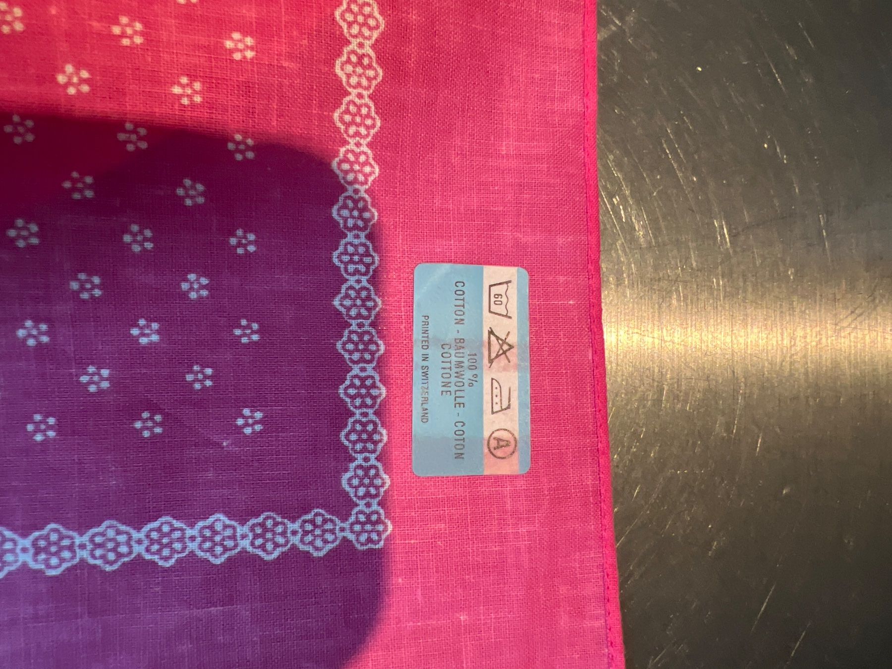 Foulard & Sciarpe: Glarner Tüechli Schal – Usato da Thun venduto da Redrock1 4