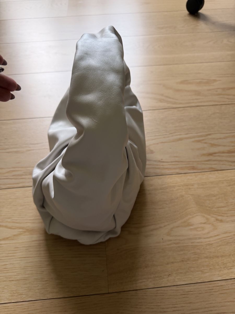 Bottega Veneta Borse da donna: Bottega Veneta Handtasche – Nuovo (secondo la descrizione) da Zürich venduto da cha_y9x8 1