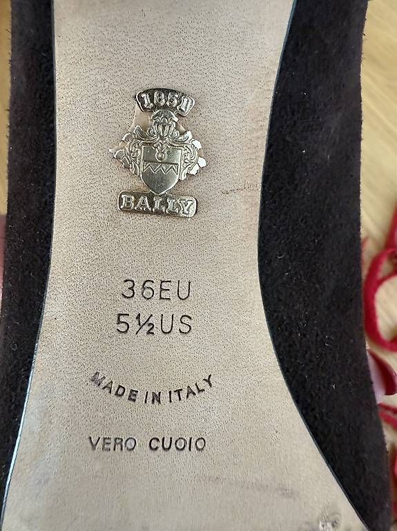 Scarpe da donna:  Bally Schuhe – Usato da Lignières venduto da Baby_Girl 2