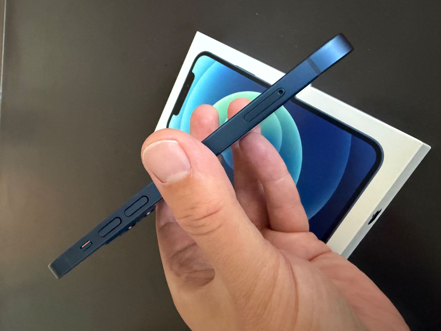 Apple Telefoni cellulari / Smartphones: iPhone 12 128GB 5G Bleu – Usato da La Chaux-de-Fonds venduto da Amiral_Gordon 2