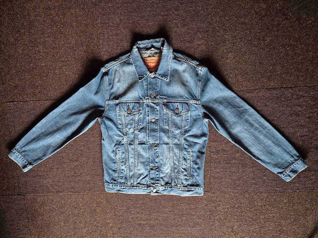 Giacche: Levi's Jeansjacke Herren Grösse L – Usato da Nassen venduto da Sirolino
