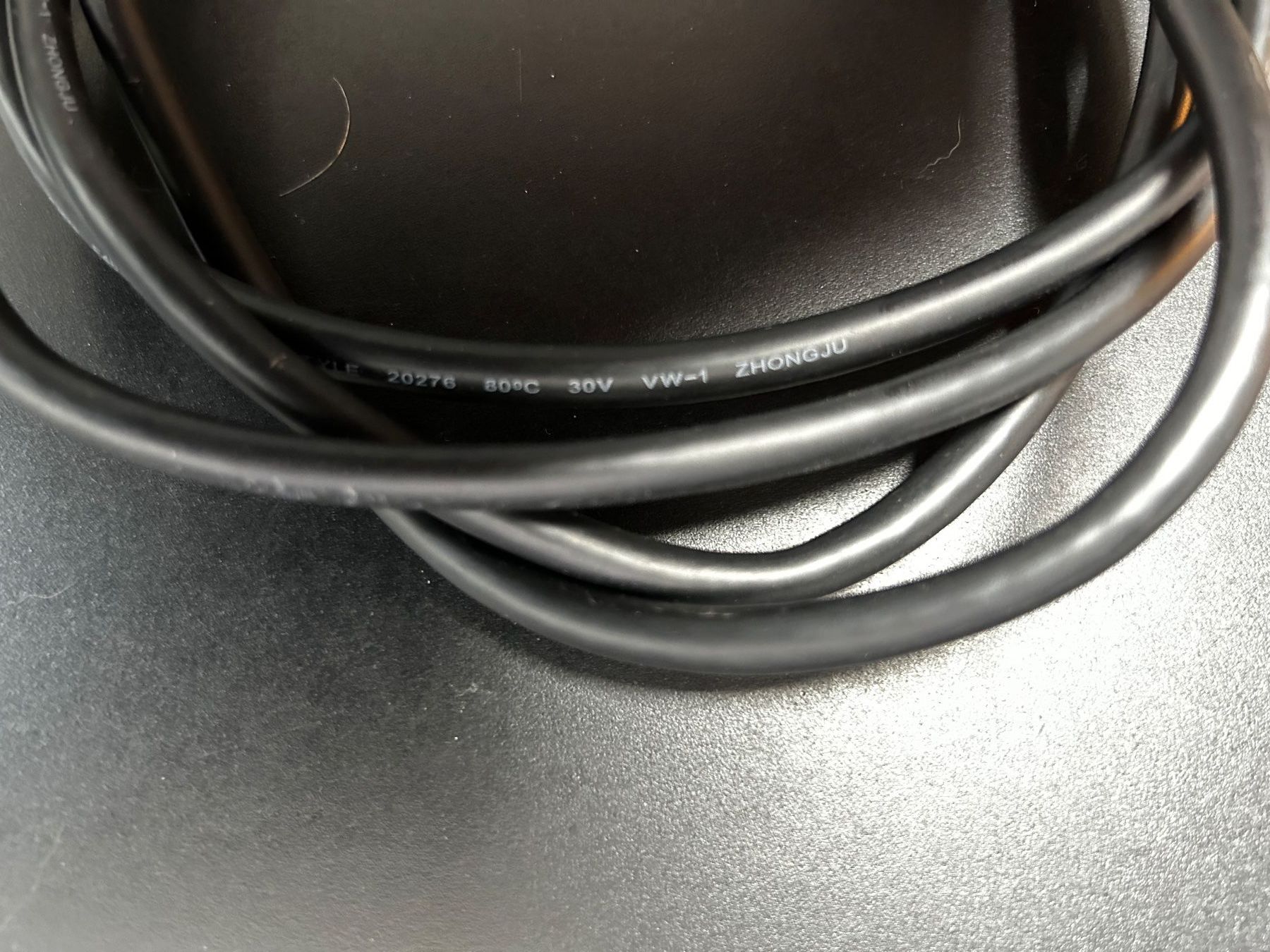 Kabel: DisplayPort Kabel 2m, neuwertig – Gebraucht aus Lüsslingen von Piper 2