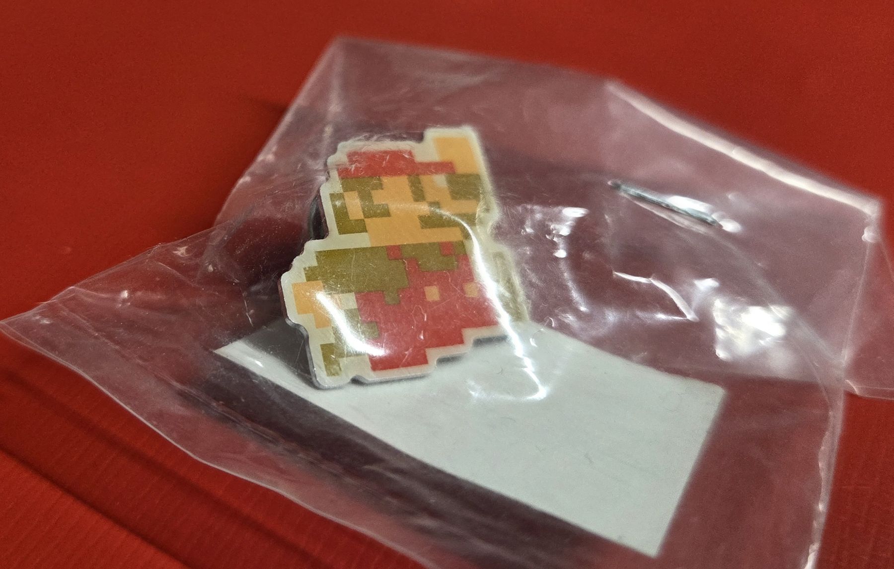 Nintendo Giochi: 8Bit Pixel Super Mario Nintendo Pin (NEU) – Nuovo e nell'imballaggio originale da Reinach BL venduto da _MasterK_