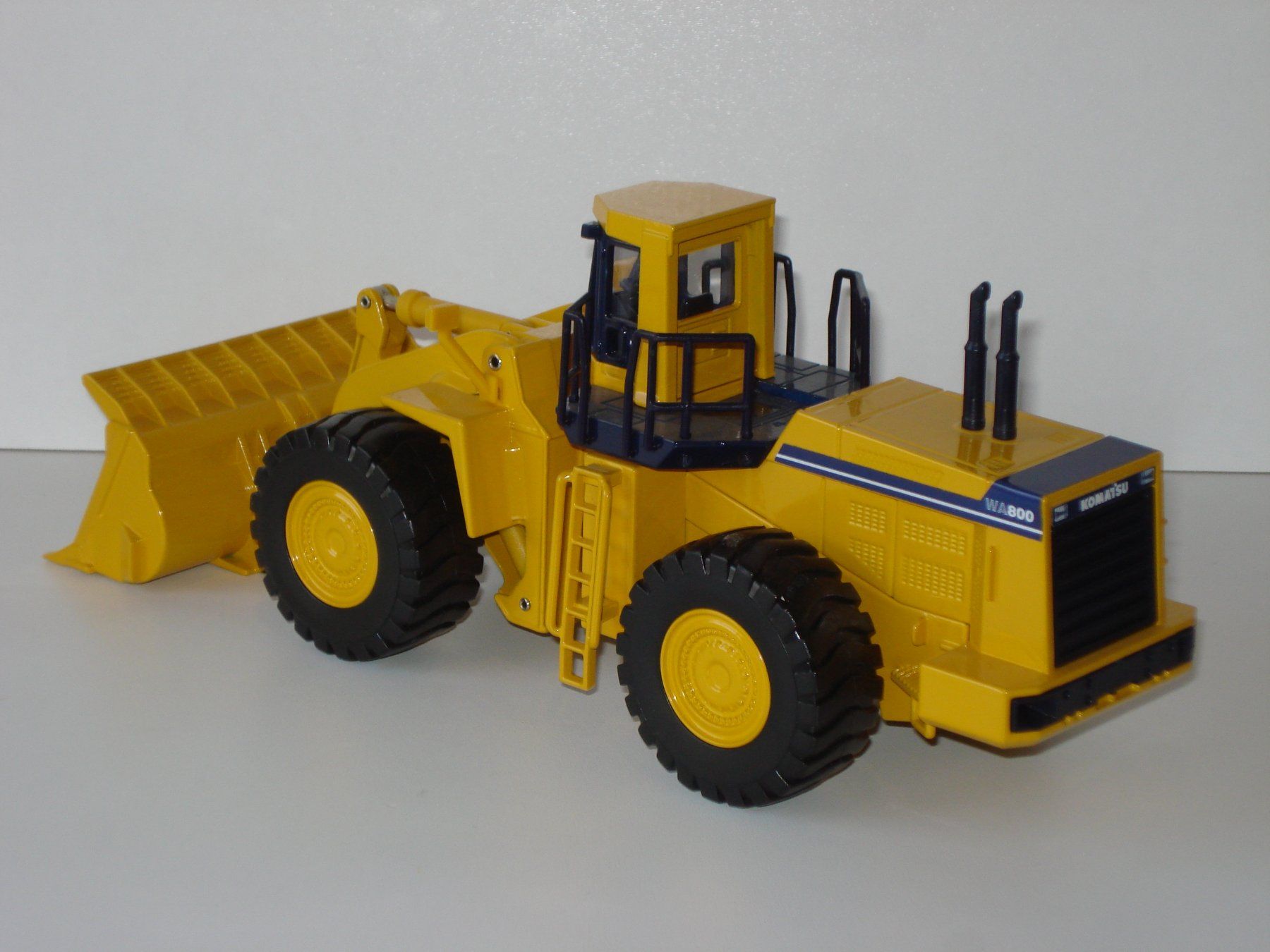 Joal Kit di modellismo & Modellini statici: KOMATSU WA 800-2 Radlader – Usato da Mitlödi venduto da worker04 1