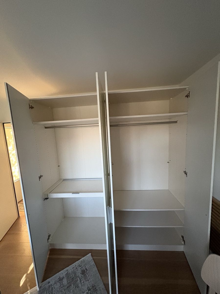 Armadi: Möbel Pfister Schrank  – Nuovo (secondo la descrizione) da Rifferswil venduto da Skywin01 1