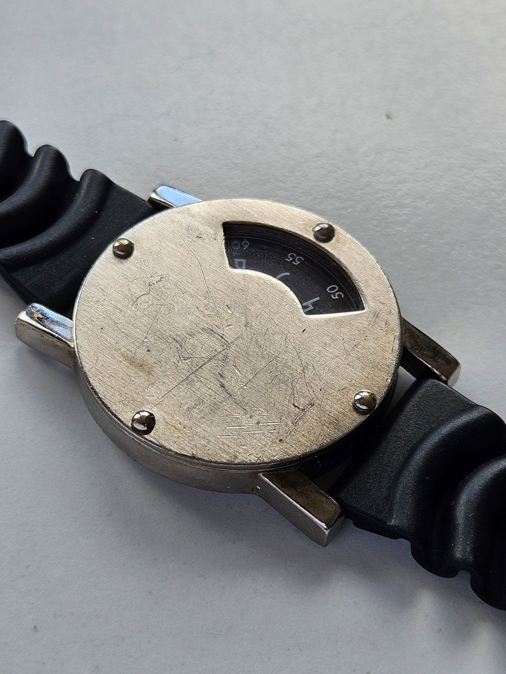 Uhren: 665 Times Quartz – Gebraucht aus Berikon von mmm21 1