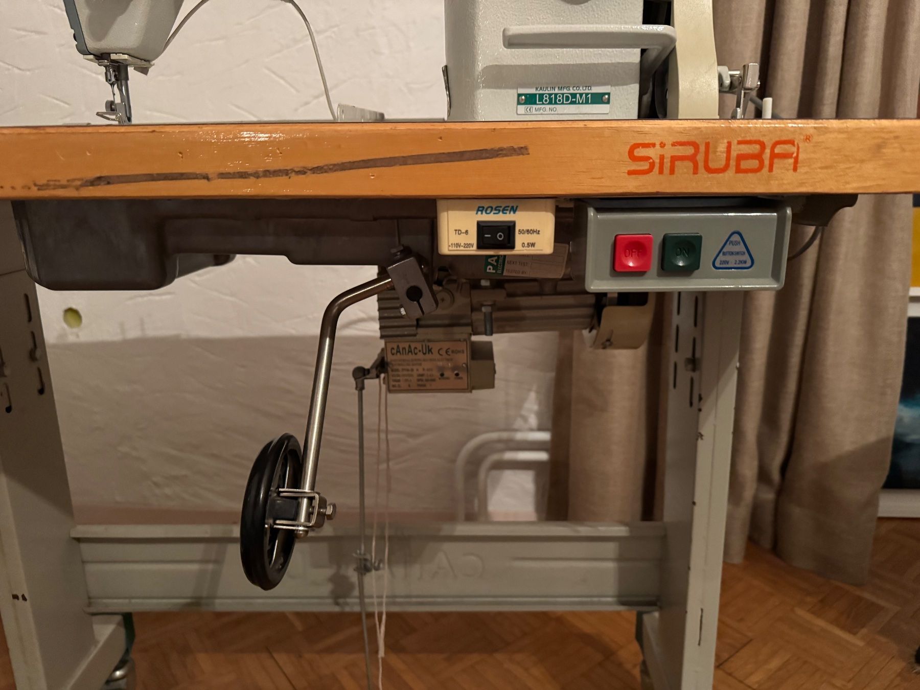 Macchine da cucire: Machine à coudre industrielle – Usato da Perroy venduto da lul_68fh 1
