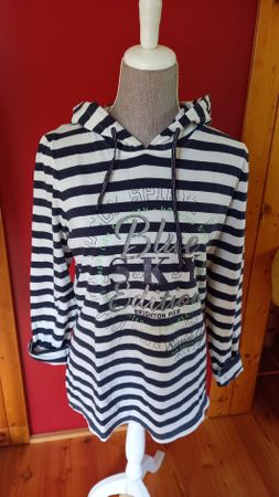 Kapuzenpullover SOCCS Grösse 44 gestreift mit Print