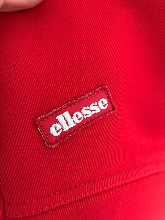 Ellesse Pantaloni: Vintage Ellesse Ski-Anzug – Usato da Zürich venduto da flamouski 2