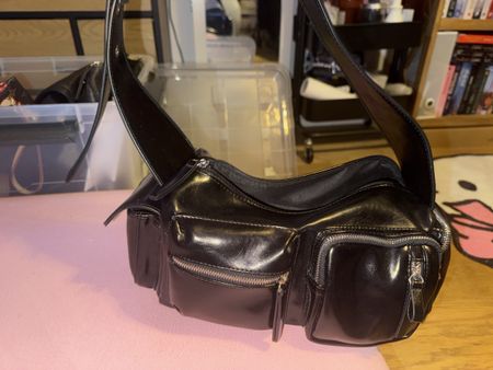 Schwarze Handtasche, neuwertig, Top Zustand, Vintage!