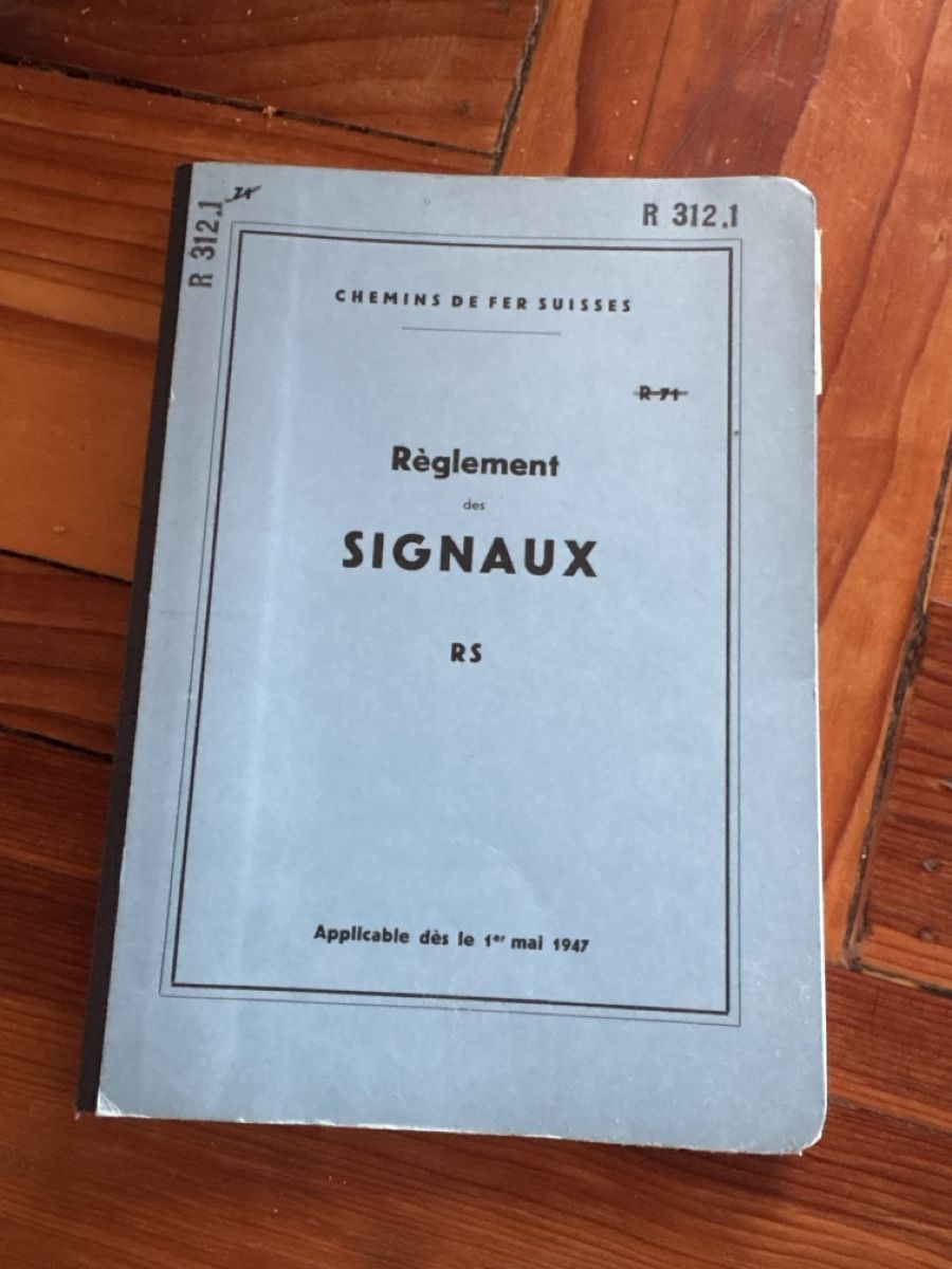 Libri: Règlement des signaux RS - 1.5.1947 – Usato da Troistorrents venduto da Patalax