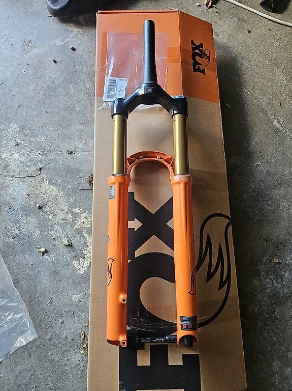 Fox Pezzi di ricambio: Fox 34 factory grip 2 140 mm – Usato da Montricher venduto da Nico_1147 1