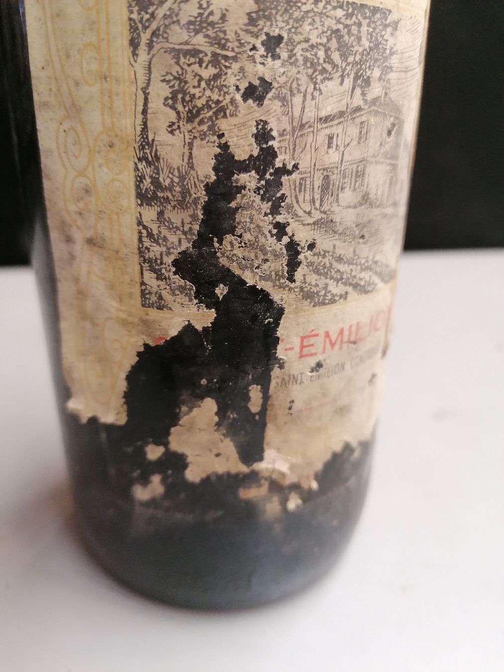 Vino: Vin Saint-Émilion 1975, 75cl – Usato da Genève venduto da Leboucheoreilles 7