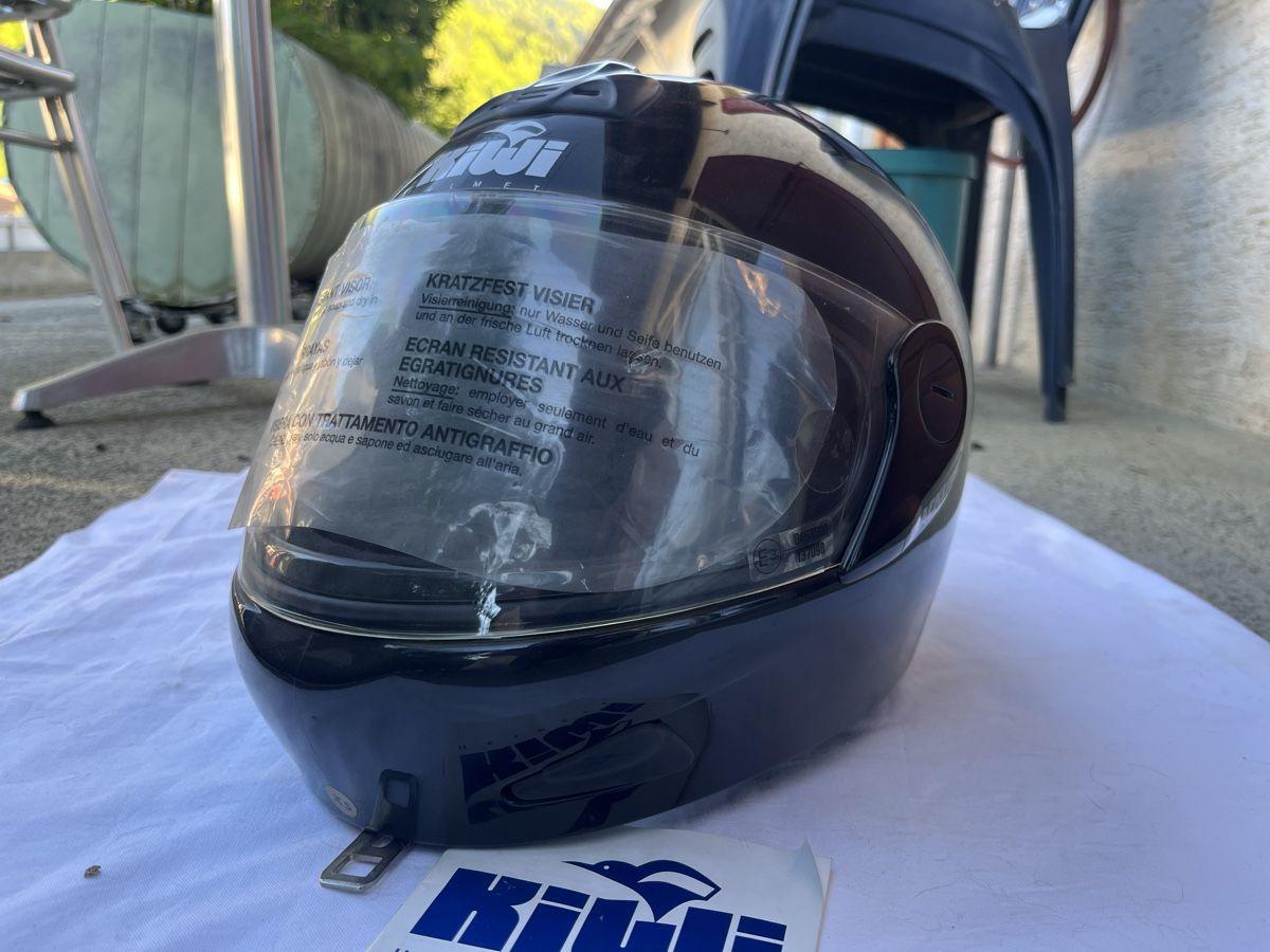 Caschi & visiere: Helm Kiwi K180 Neue alte Lagerware – Nuovo (secondo la descrizione) da bretzwil venduto da nightflasher 1