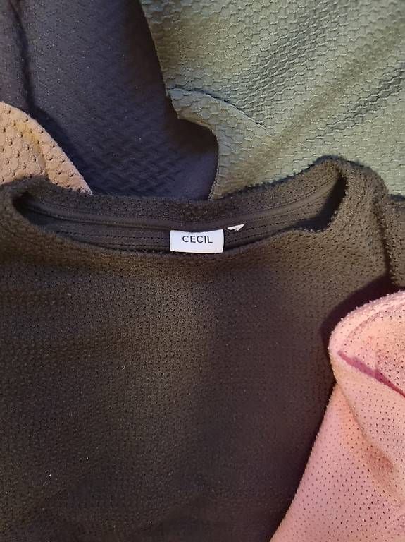 Cecil Lotti di vestiti: Pulli's Grösse XXL CECIL 46/48 Kleiderpaket – Usato da Einsiedeln venduto da Fluh05 2