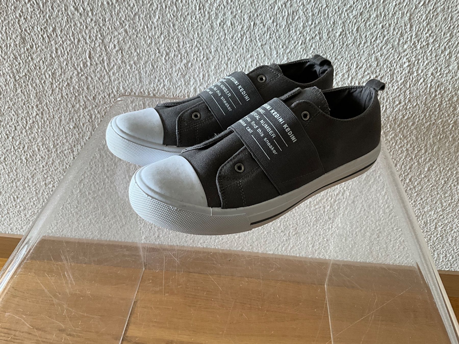 Scarpe da uomo: Sneaker, Grösse 38 Neu – Nuovo e nell'imballaggio originale da Muri b. Bern venduto da SmuriS