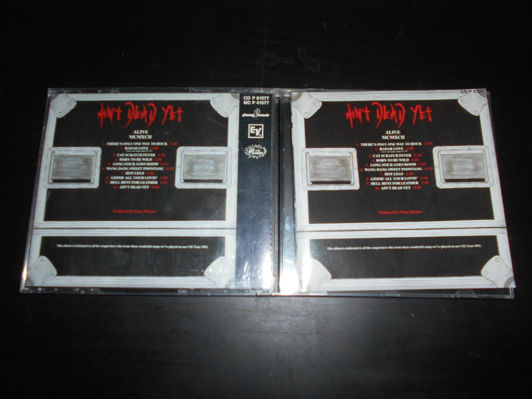 CDs: Ain't Dead Yet – Alive Mcmxcii / 1992 – D'occasion à Aarberg par witchhunter01 1