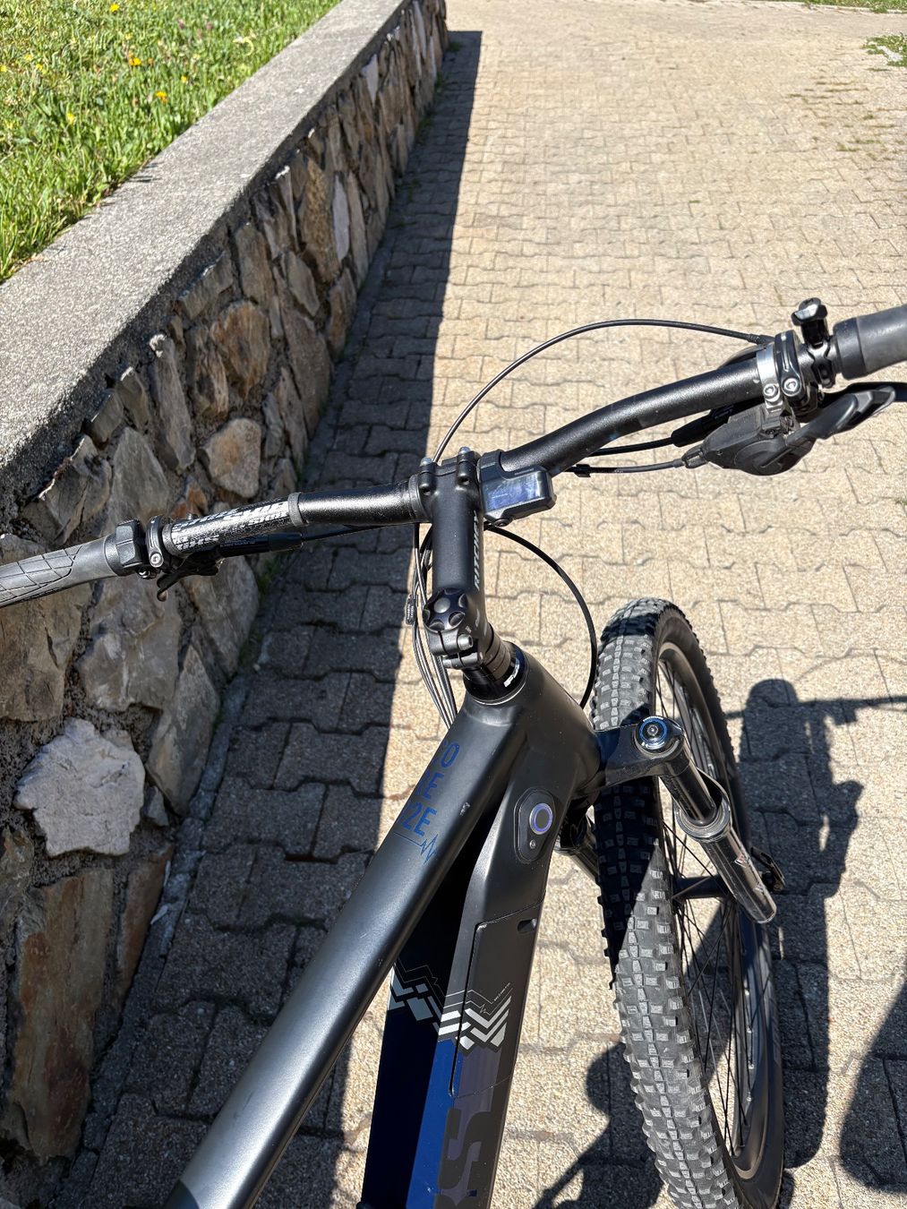 Bixs Velos: Bixs Hardteil Grösse L Schwarz matt – Gebraucht aus Arosa von Mfr8 4