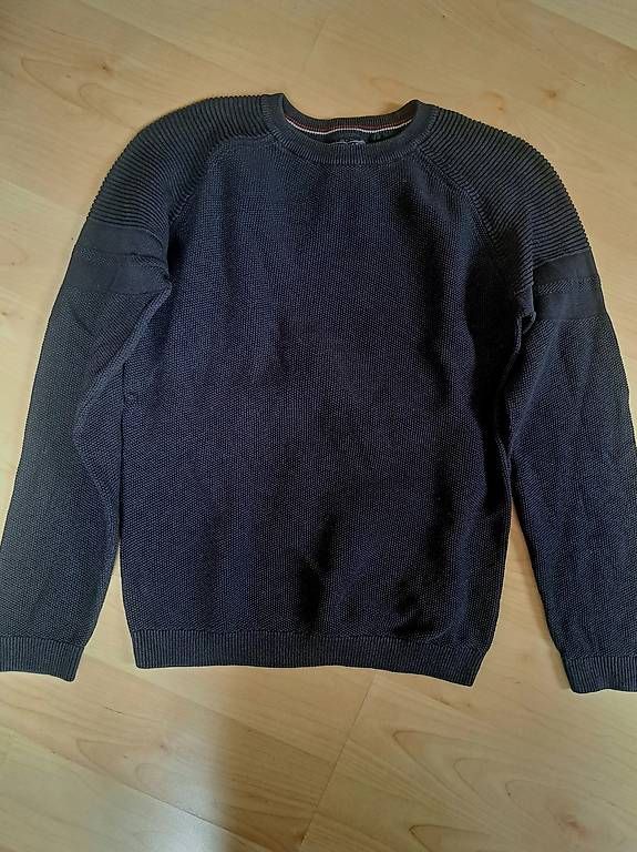 Pullover & Sweatshirts: Pulli 140 – Gebraucht aus Winterthur von feehee 2