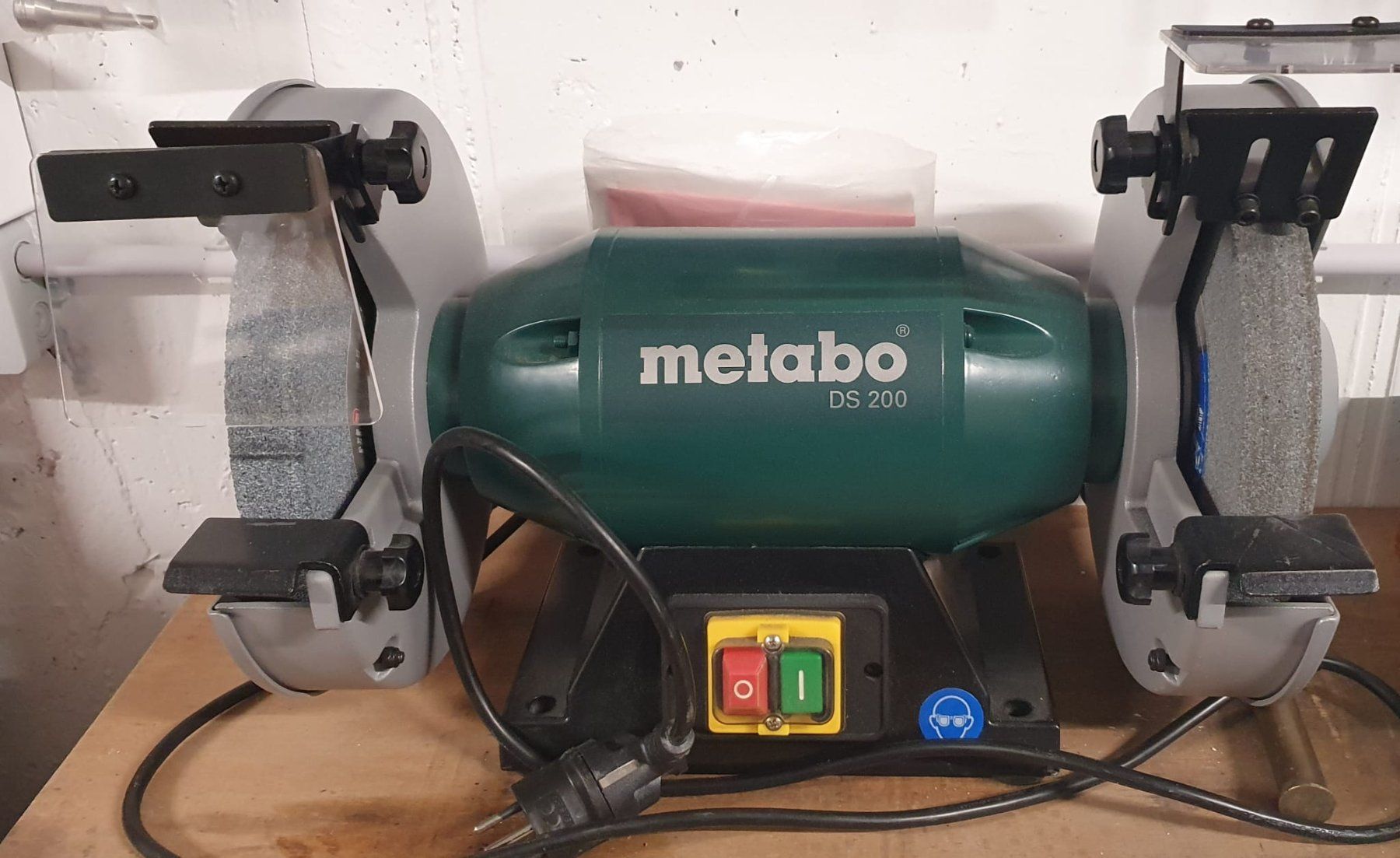 Metabo Smerigliatrici & Lucidatrici: Doppelschleifmaschine "Metabo DS 200" – Usato da Röschenz venduto da foxxi55