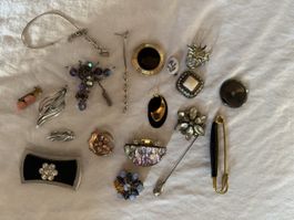 Schmuck Konvolut Broschen Anstecknadeln verschiedene Materia