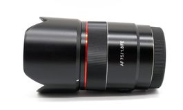 Samyang AF 75mm F/1.8 FE Portrait Objektiv für Sony E-Mount