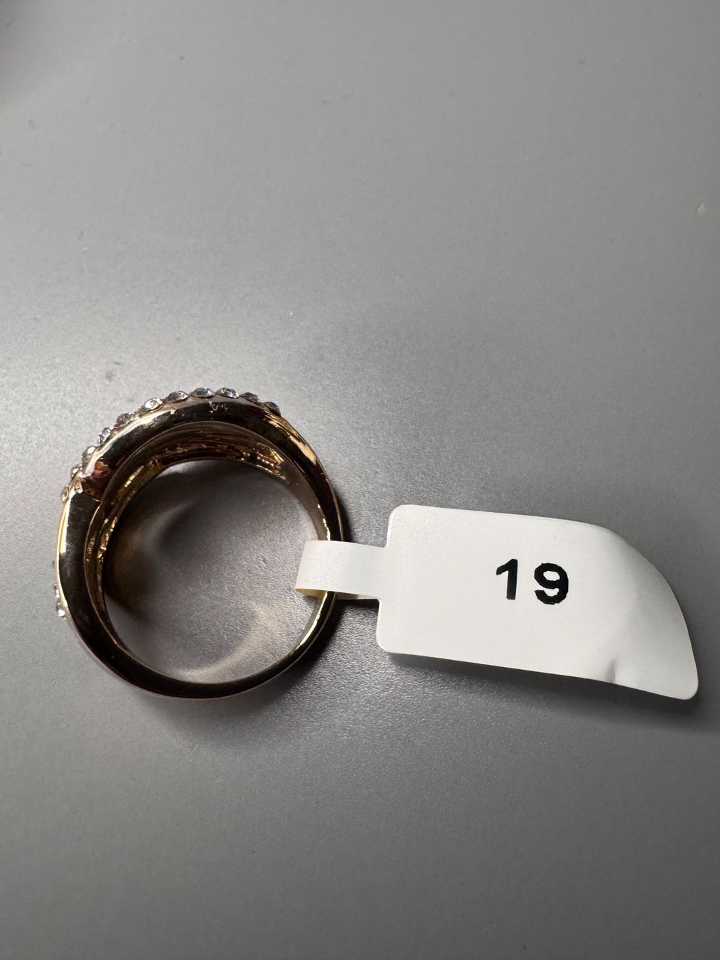 Ringe: Ring goldfarben mit Steinen Groesse 19 neu – Neu und originalverpackt aus Zunzgen von nordstern_handel 1