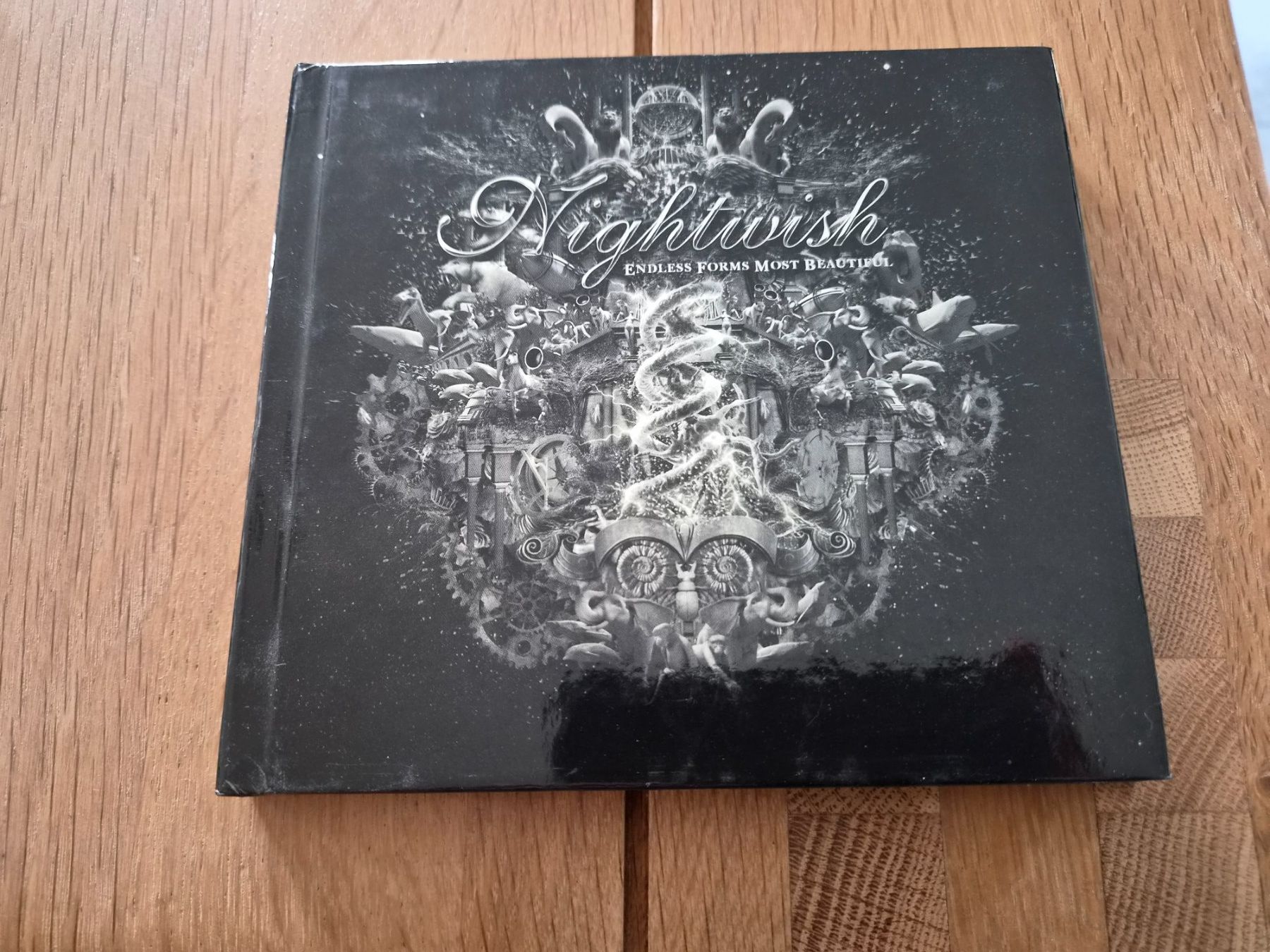 CD: DCD Nightwish - Endless Forms Most Beautiful & Instrum.,2015 – Usato da Nebikon venduto da Harley-Davidson01