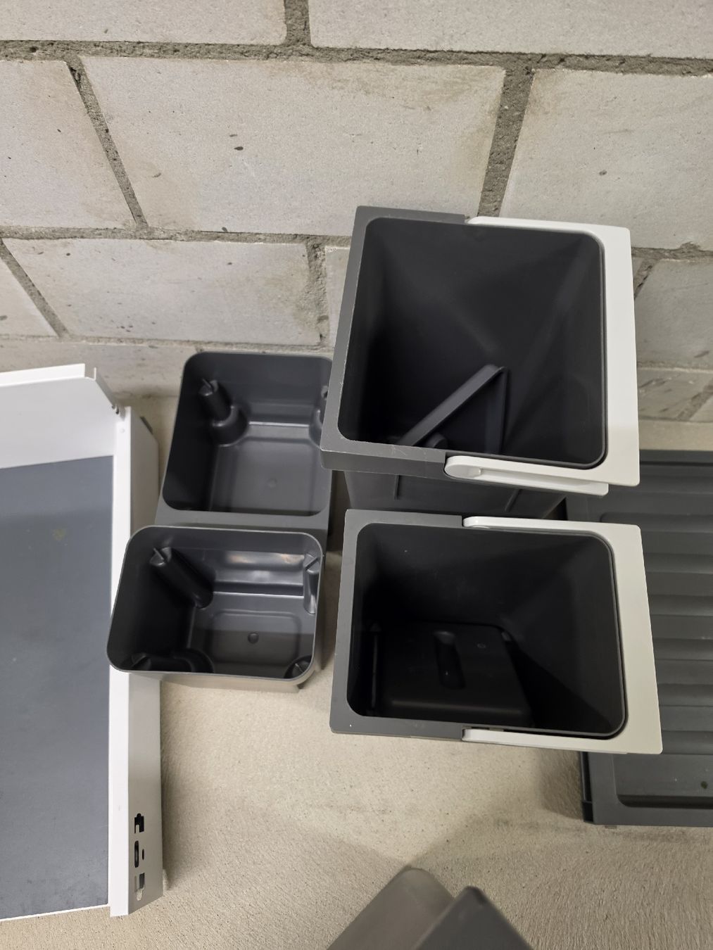 Müllex Cestini per rifiuti: Müllex Abfall-Auszugsystem X-LINE X55 Basic Pro,9 Monate alt – Usato da Rickenbach Sulz venduto da VickyJolina 2
