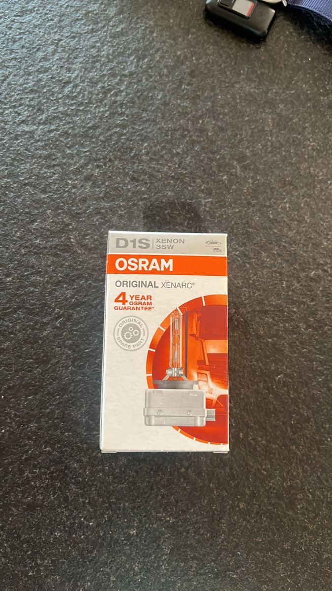 Osram Lampes: OSRAM D1S Xenon 35W Scheinwerferlampe neu – Neuf avec emballage d'origine à Schübelbach par Senerich