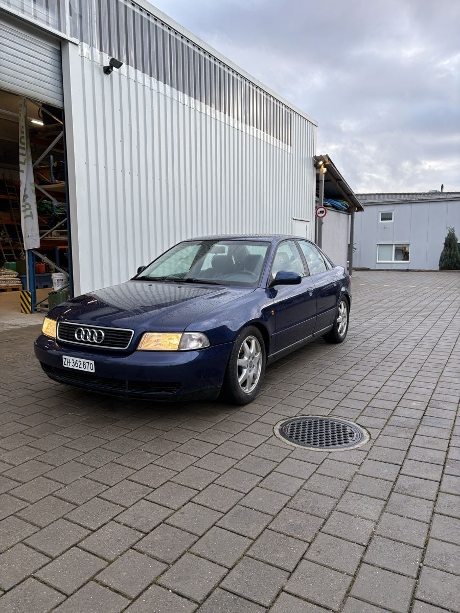 Audi Automobili: Audi A4 B5 1.8T – Usato da Wil ZH venduto da simi_2211