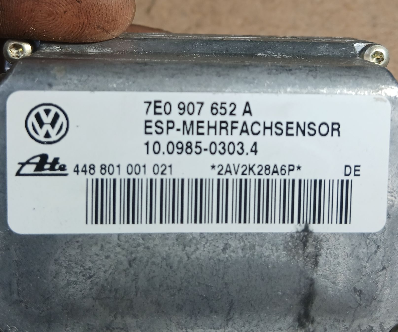 VW Tutti pezzi di ricambio auto: Boîtier ESP VW Touareg 2002-2010 – Usato da la heutte venduto da Auto-stock 2