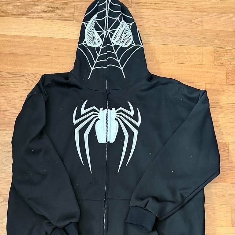 Pulls & Sweat-shirts: Spider Man zip up Hoodie  – D'occasion à Matten b. Interlaken par anisaarunno 3