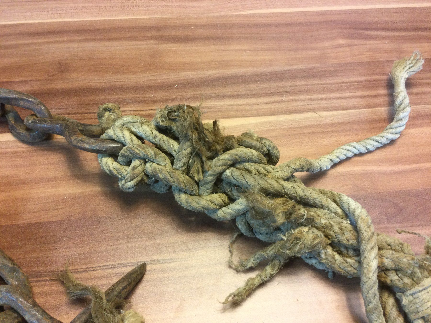 Attrezzi da lavoro: Antike Bremskette mit Hanfseil – Usato da Wangen SZ venduto da kuriosum12 4