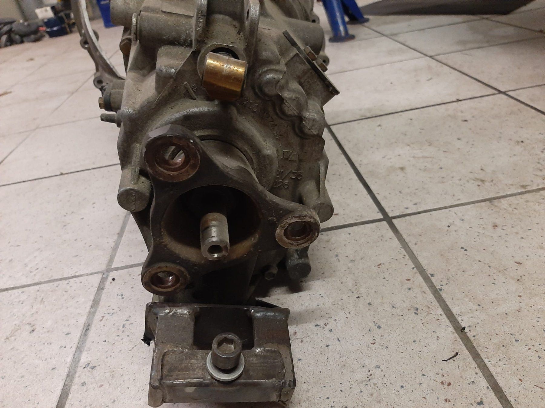 Jaguar Tutti pezzi di ricambio auto: Getrag Getriebe 5 Gang / Jaguar S-Type / gebraucht – Usato da Mauren venduto da lotus_46 5