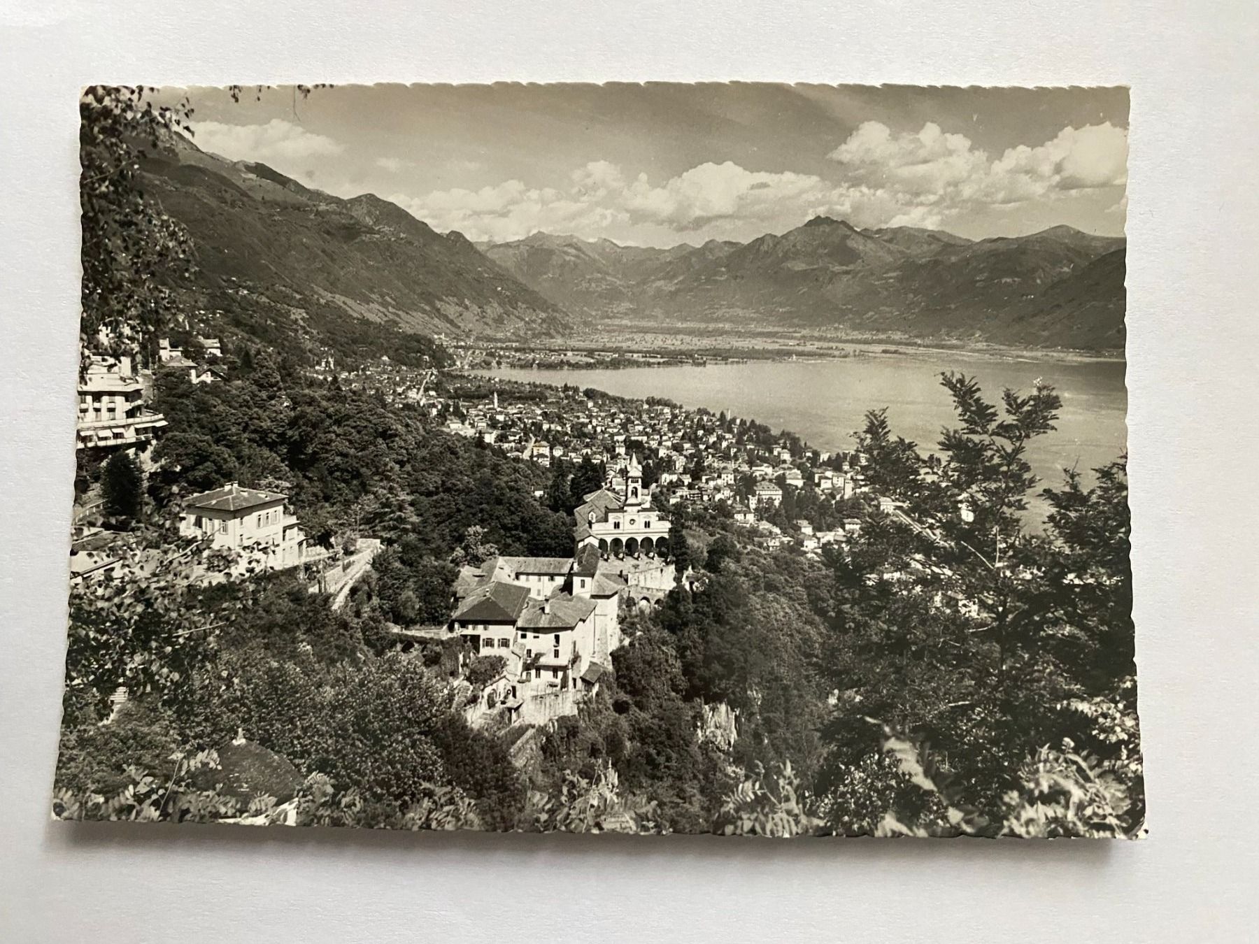 Cartoline postali: Locarno Lago Maggiore 1961 – Usato da Horgen venduto da UrsB05