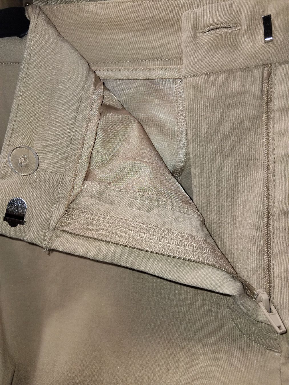 Pantaloni: Leichte Stretchhose ca Gr. 40 - NEU!! – Nuovo (secondo la descrizione) da Rorschach venduto da kristys 5