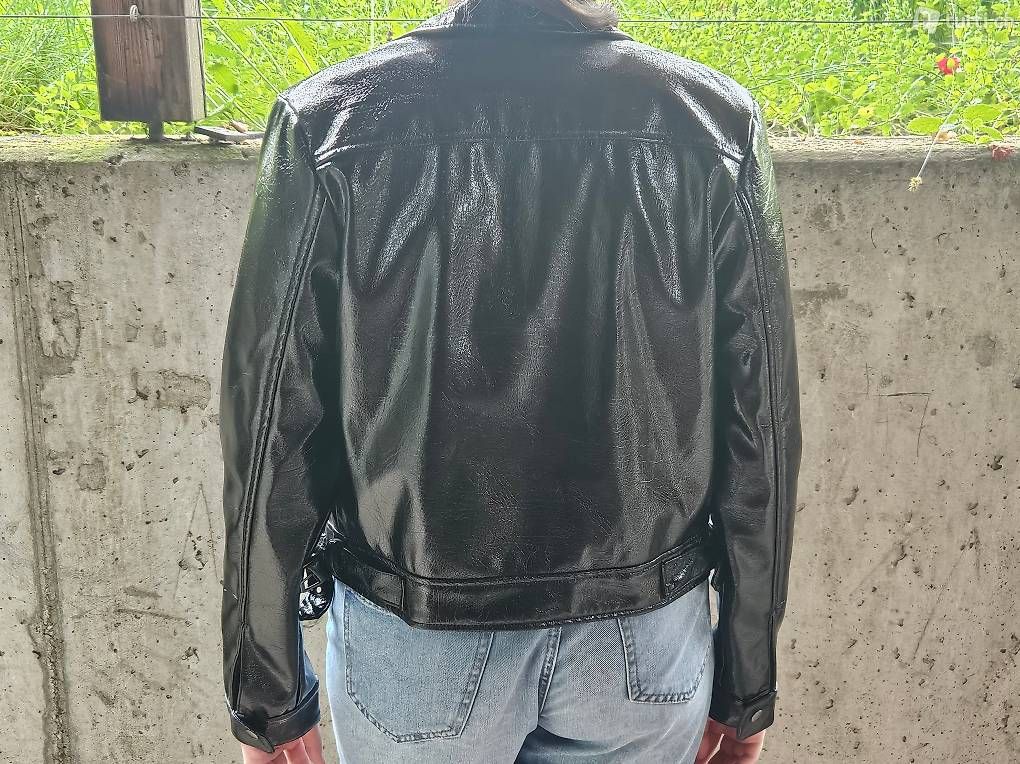 Na-kd Giacche: Jacke im Lederlook, glänzend, NAKD, Grösse 36 – Usato da Illnau venduto da Spartan226 2