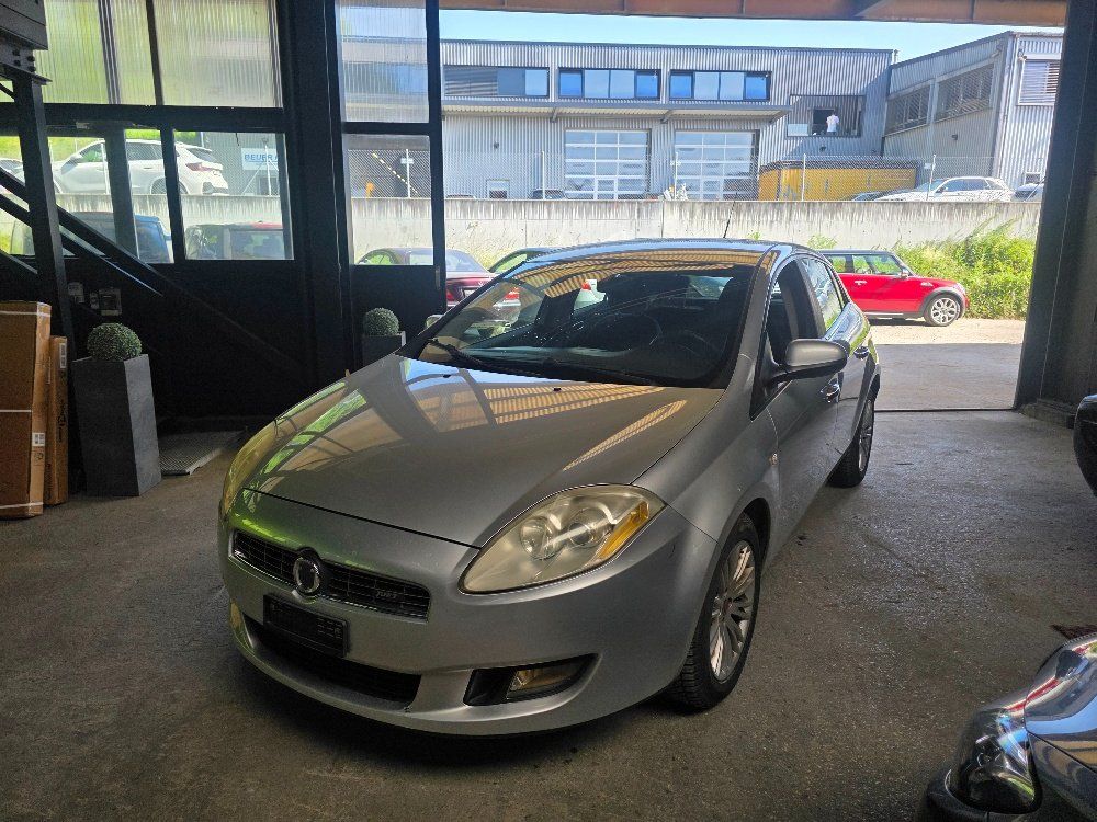 Fiat Automobili: Fiat Bravo 1.4 turbo – Difettoso da Aclens venduto da hunaudieres2015