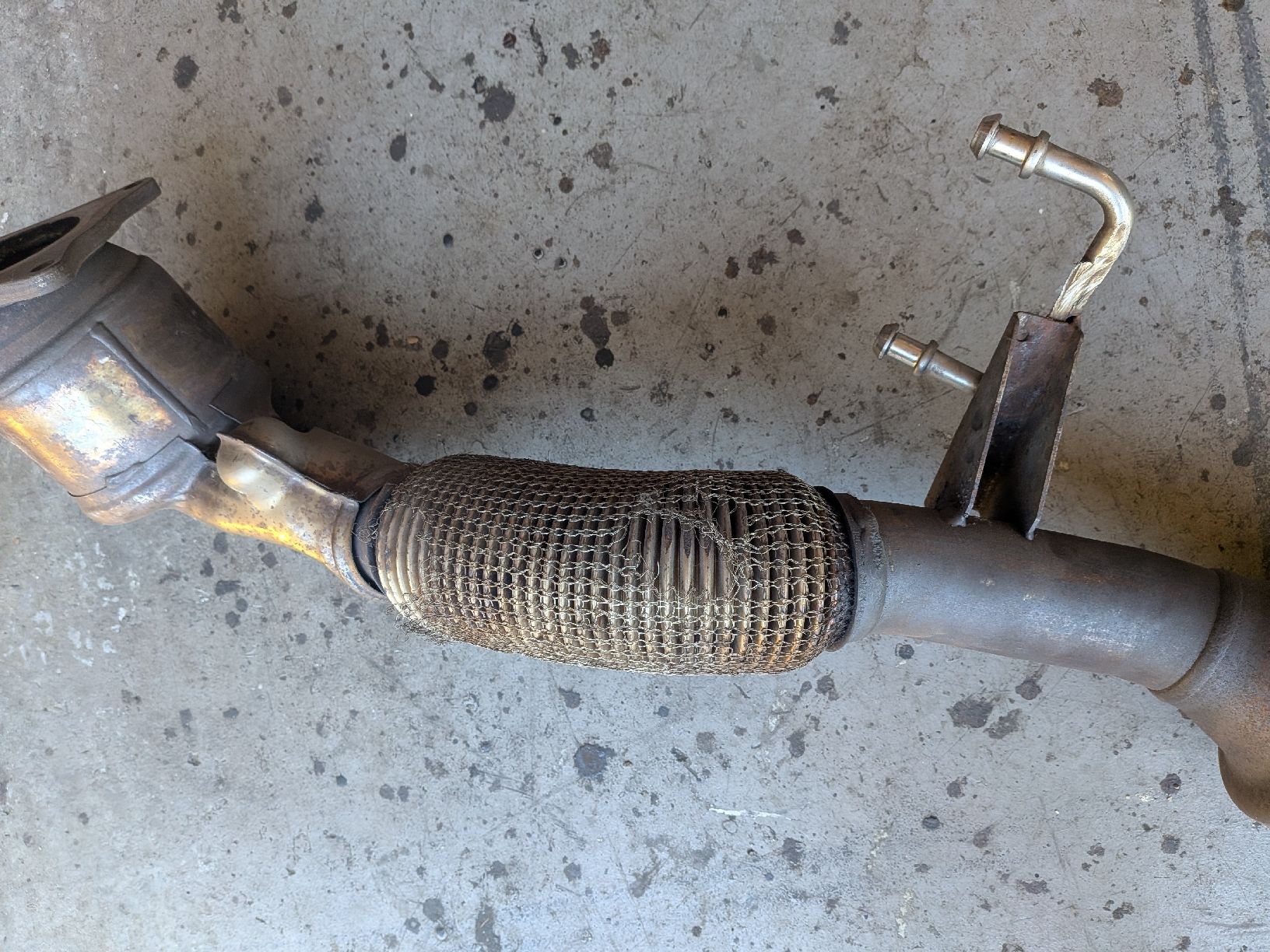 Audi Sistemi di scarico: Audi S3 8PA Downpipe Kat Original – Usato da Steinen venduto da cg55hm 2