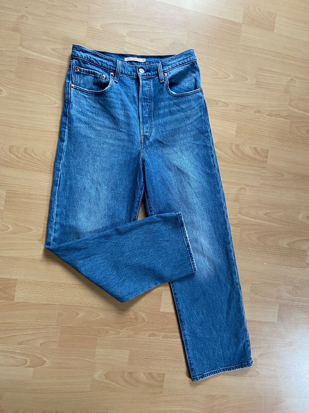 Levi's Jeans: Neue Levis Ribcage Straight Ankle 30/29 – Nuovo (secondo la descrizione) da Bern venduto da ele_l5hd 1