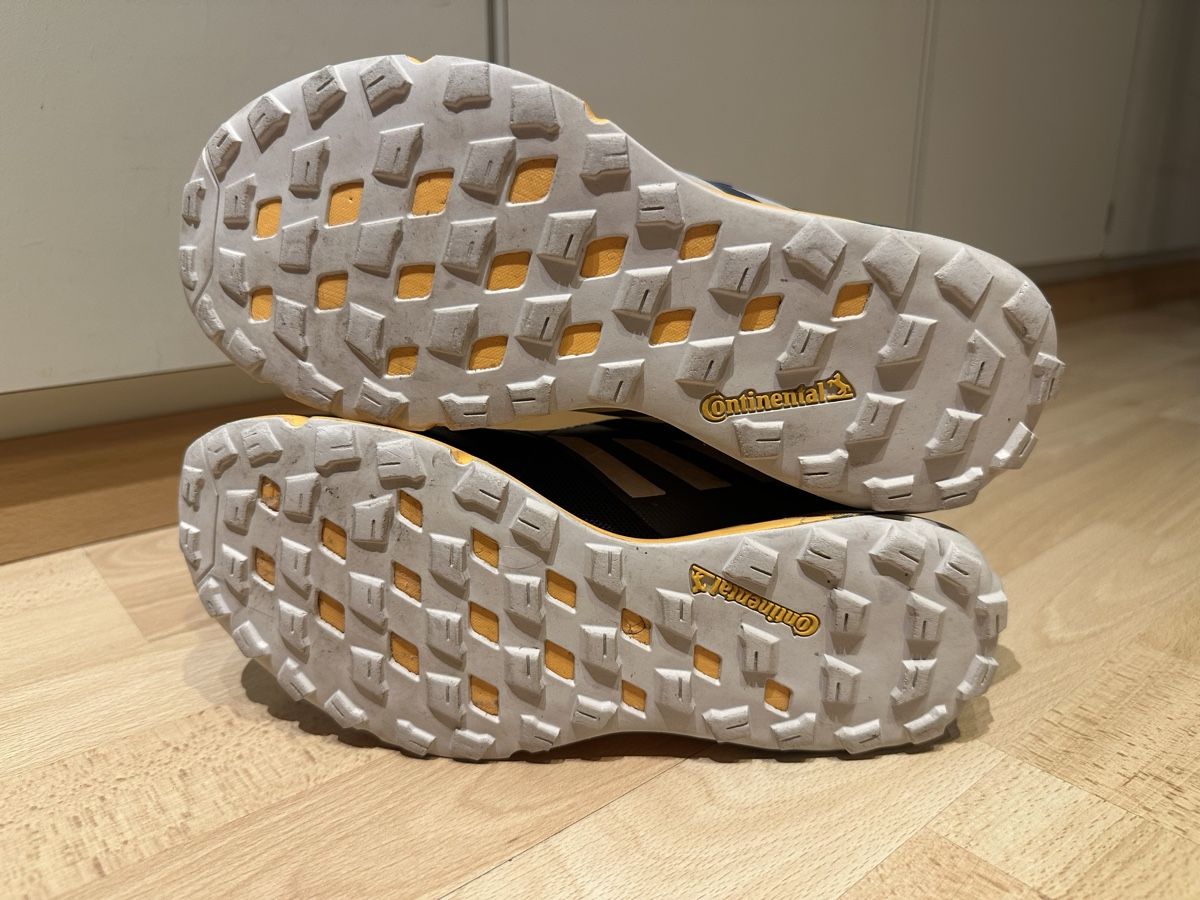 Adidas Herrenschuhe: Schuhe Adidas Gore-Tex Gr. FR 40 , US 7 , EU 38 /38.5 – Gebraucht aus Uetendorf von Gar_9pvy 3