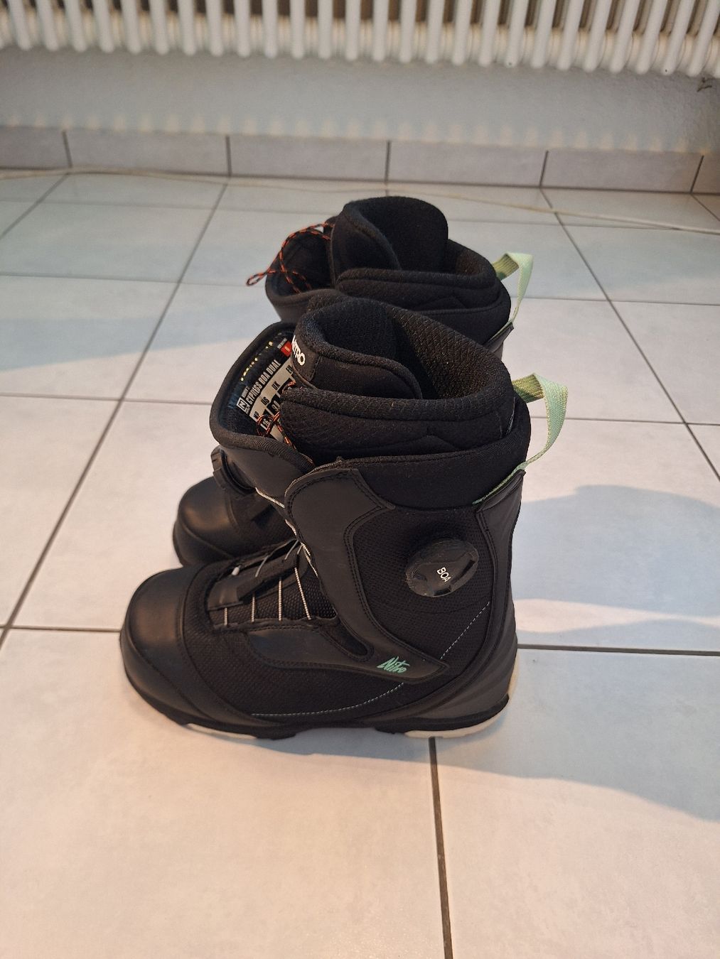 Snowboard Nitro Scarpe da donna: Nitro Snowboardschuhe - Damen Grösse 39 – Usato da Zürich venduto da CheyenneG00 3