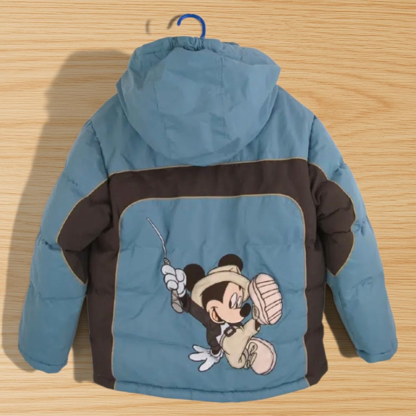 Disney Giacche: Doudoune Disney Mickey Mouse (Taille 8 ans / 128 cm) – Usato da Le Locle venduto da sAm_2112