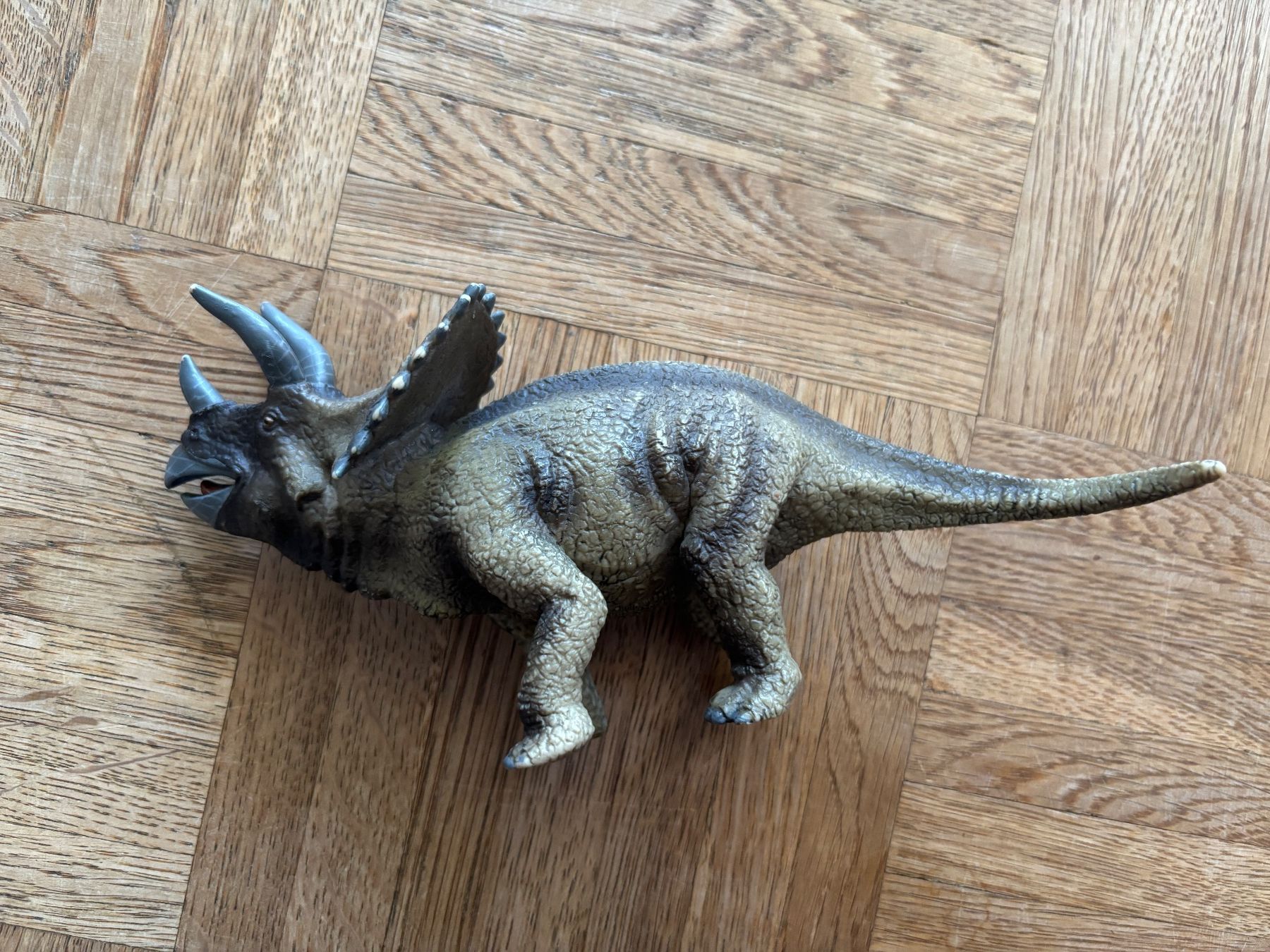 Schleich Jouets: Schleich Triceratops – D'occasion à Tägerwilen par mar_87t5 1