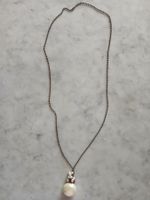 Collana con pendente grande perla