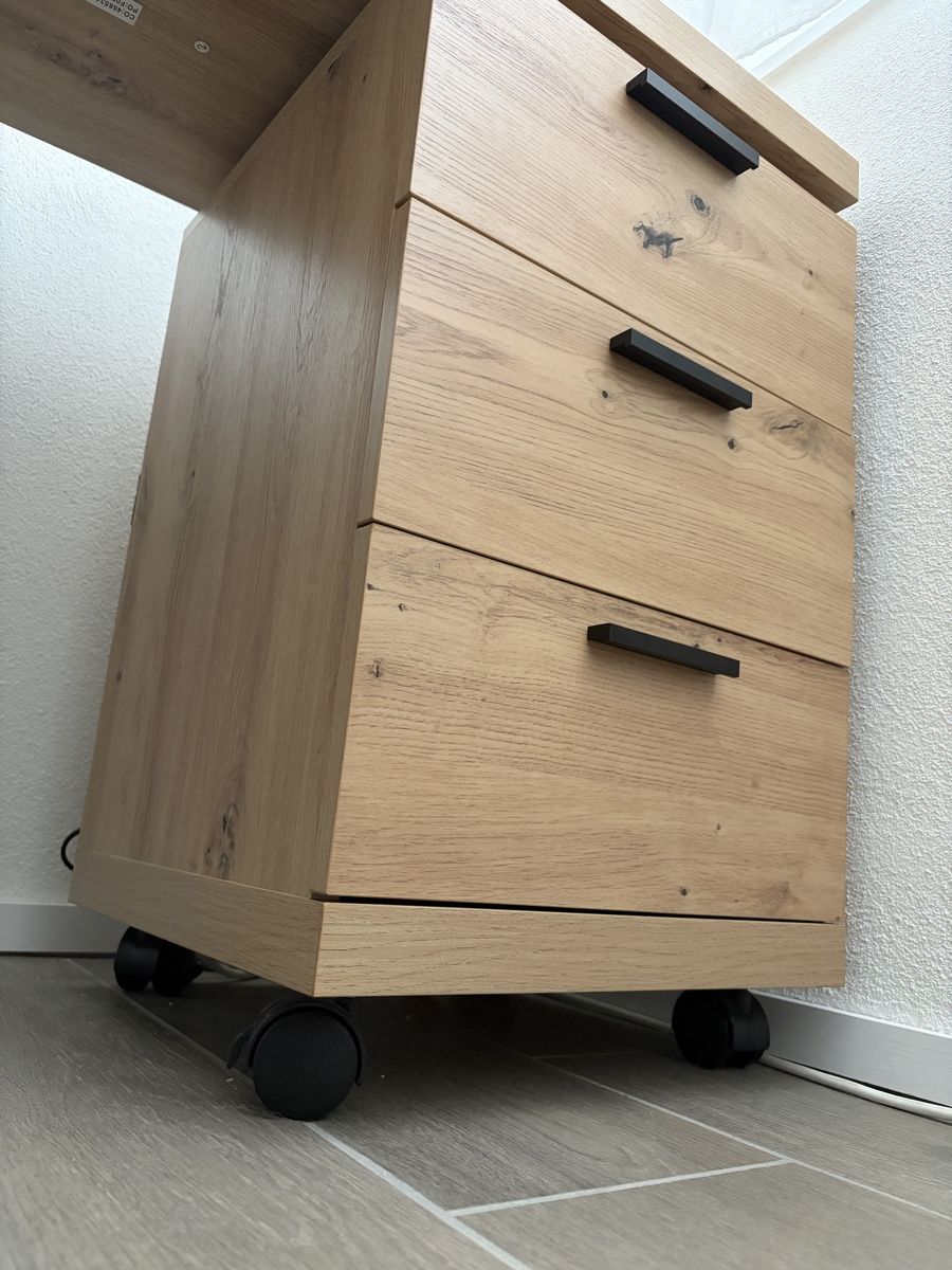 Schreibtische: Bürotisch (Ecktisch) – Gebraucht aus Dietlikon von car_t7pd 5