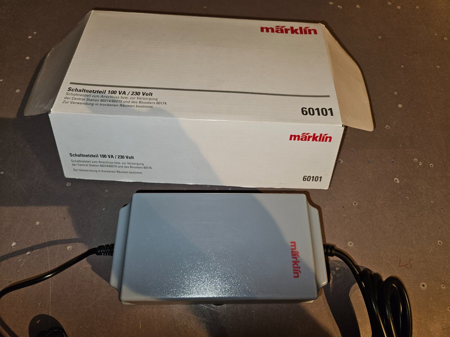 Märklin Modellini di ferrovie: Märklin Netzteil  60101 mit  OVP neu! – Nuovo e nell'imballaggio originale da Bern venduto da lukas90pilze 1