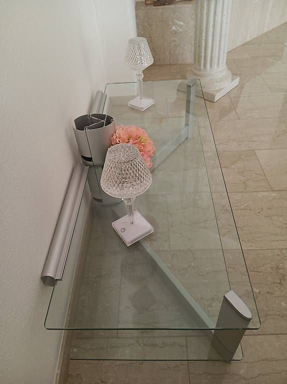 Mobili TV: TV Möbel aus Glas – Usato da Oberägeri venduto da ale_k8v9 2